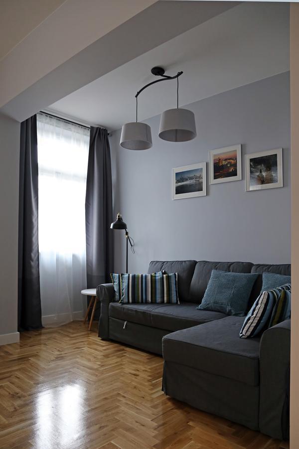 Grey Kosciuszko Apartment Krakow